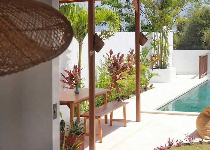 Chris - Stunning 4br With Ocean & Sunset View *