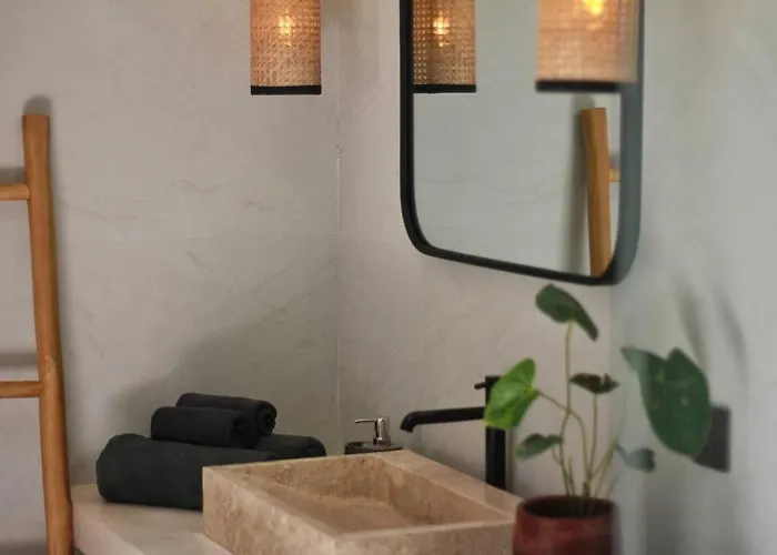 Chris - Stunning 4br With Ocean & Sunset View Uluwatu (Bali)