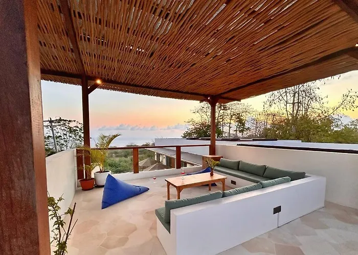 Villa Chris - Stunning 4br With Ocean & Sunset View Uluwatu (Bali)