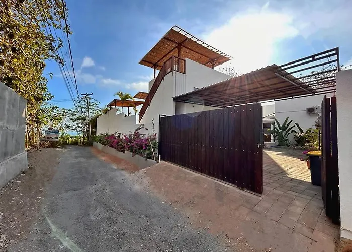 Chris - Stunning 4br With Ocean & Sunset View Villa